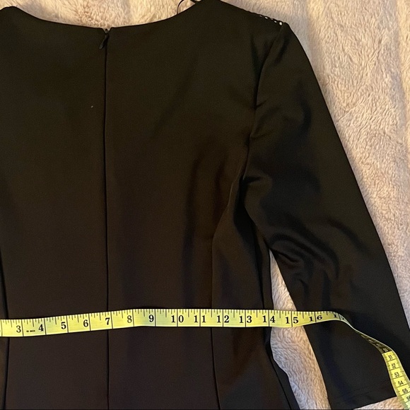 Beautiful brand new dress - Picture 11 of 11